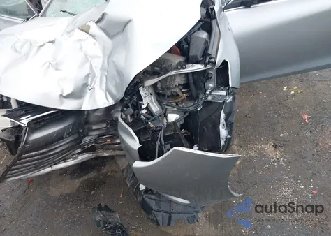 2015 Toyota Camry Hybrid Le из США, поврежденный, VIN 4T1BD1FK4FU156339